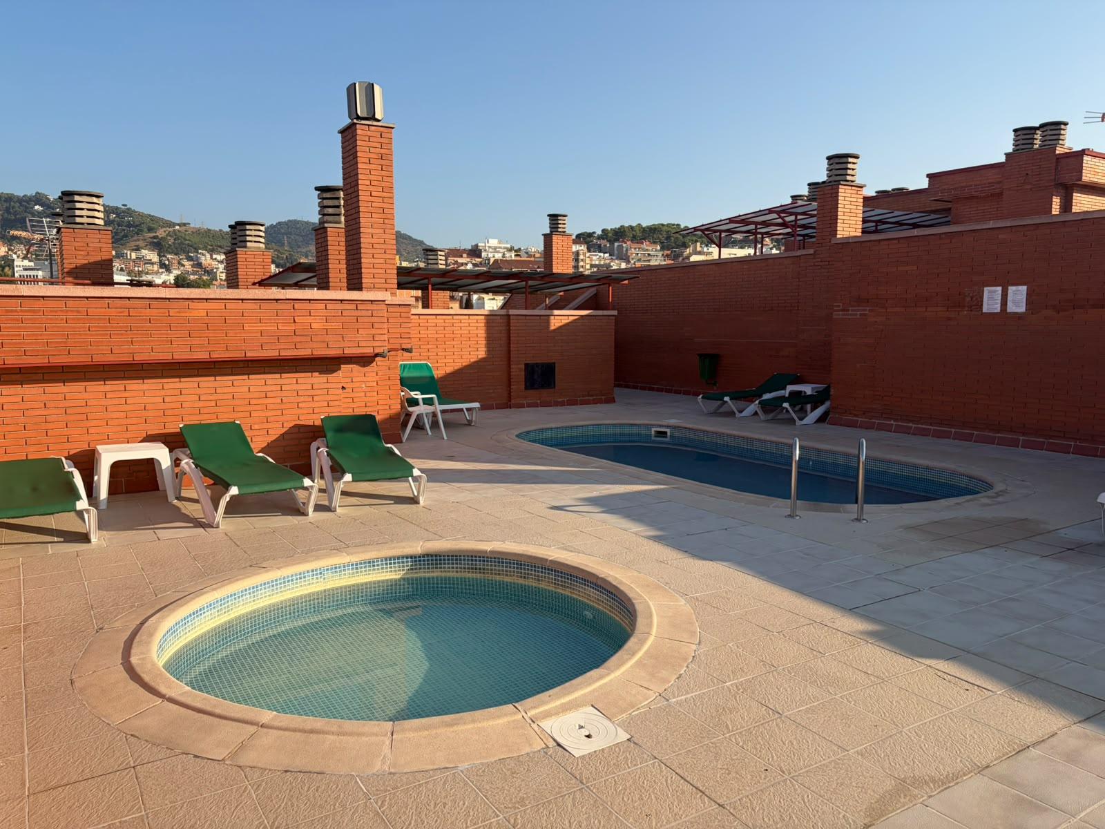 Imagen 2 Piso en venta en Barcelona / Entre baixada de la gloria y baixada de briz