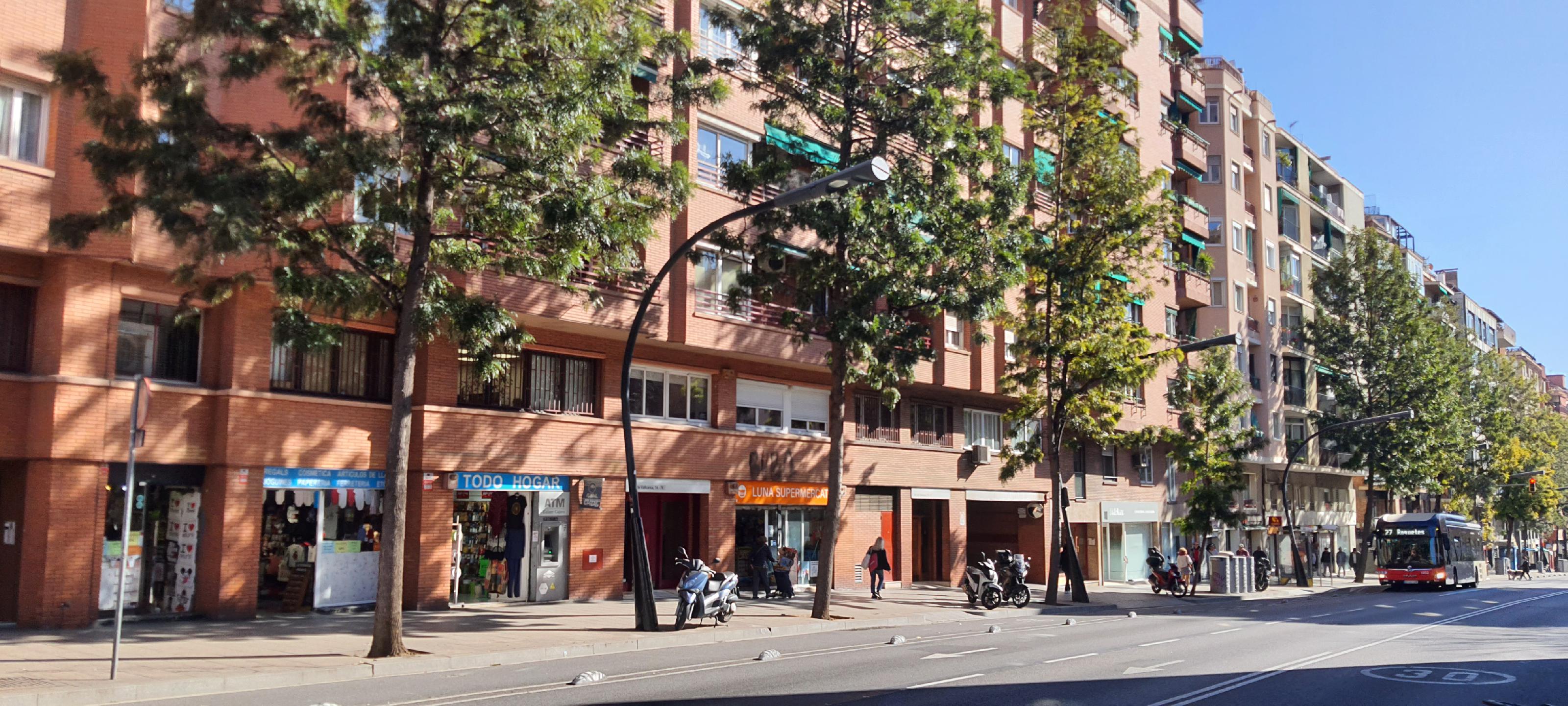 Imagen 15 Piso en venta en Barcelona / Entre baixada de la gloria y baixada de briz