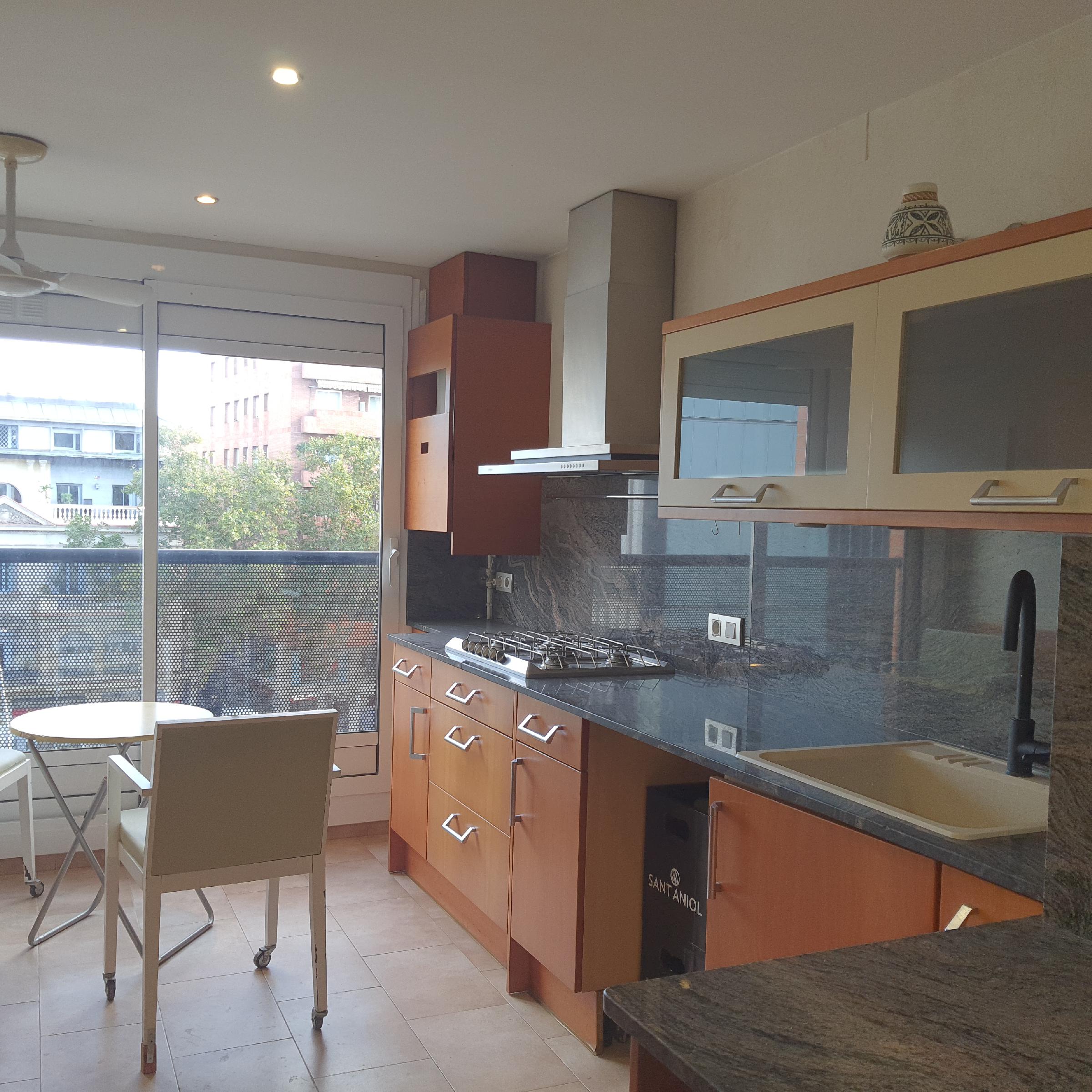 Imagen 5 Dúplex en venta en Barcelona / Plaza Gala Placidia