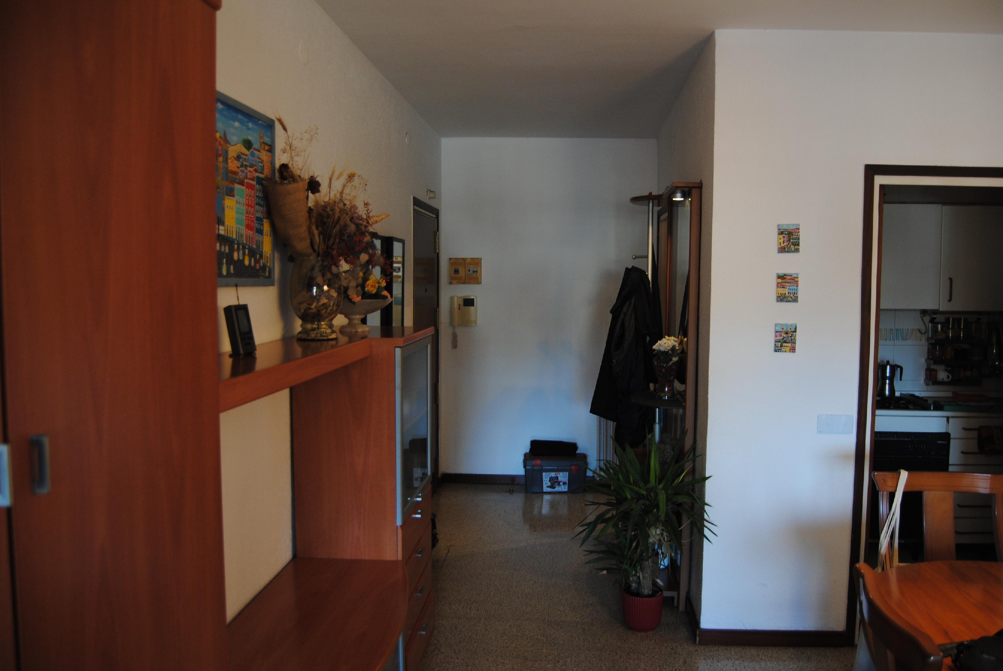 Imagen 11 Piso en venta en Barcelona / Entre plaza alfons comin y pasaje de gomis