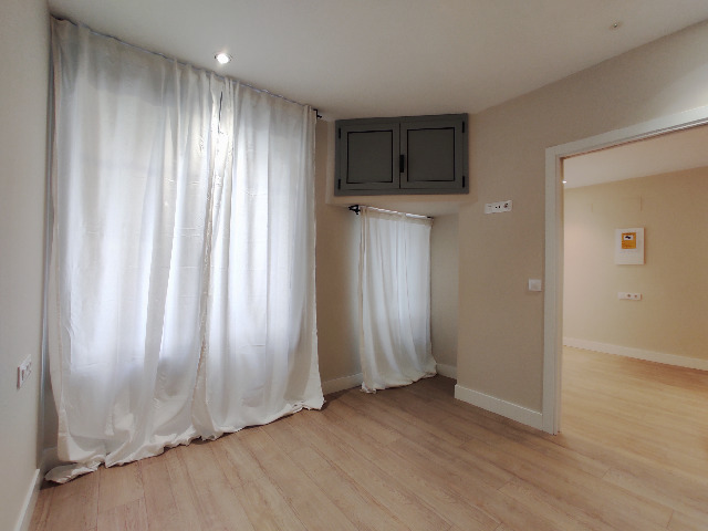 Imagen 2 Inmueble 300765 - Piso en venta en Barcelona / Vallirana con Francoli