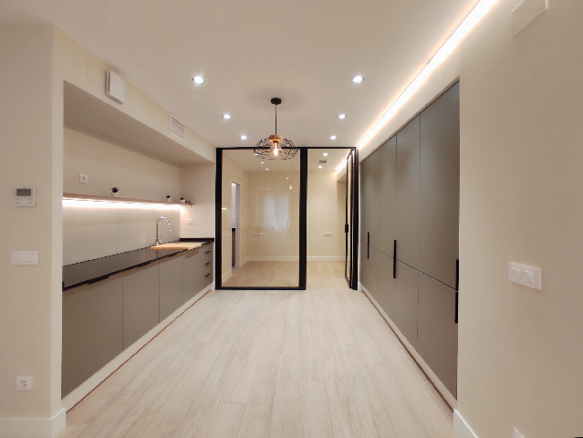 Imagen 5 Inmueble 300765 - Piso en venta en Barcelona / Vallirana con Francoli