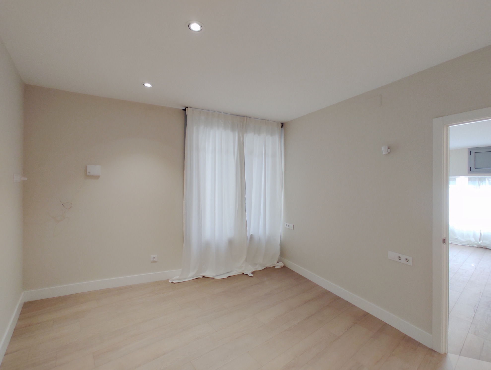 Imagen 8 Piso en venta en Barcelona / Carrer vallirana esquina francoli