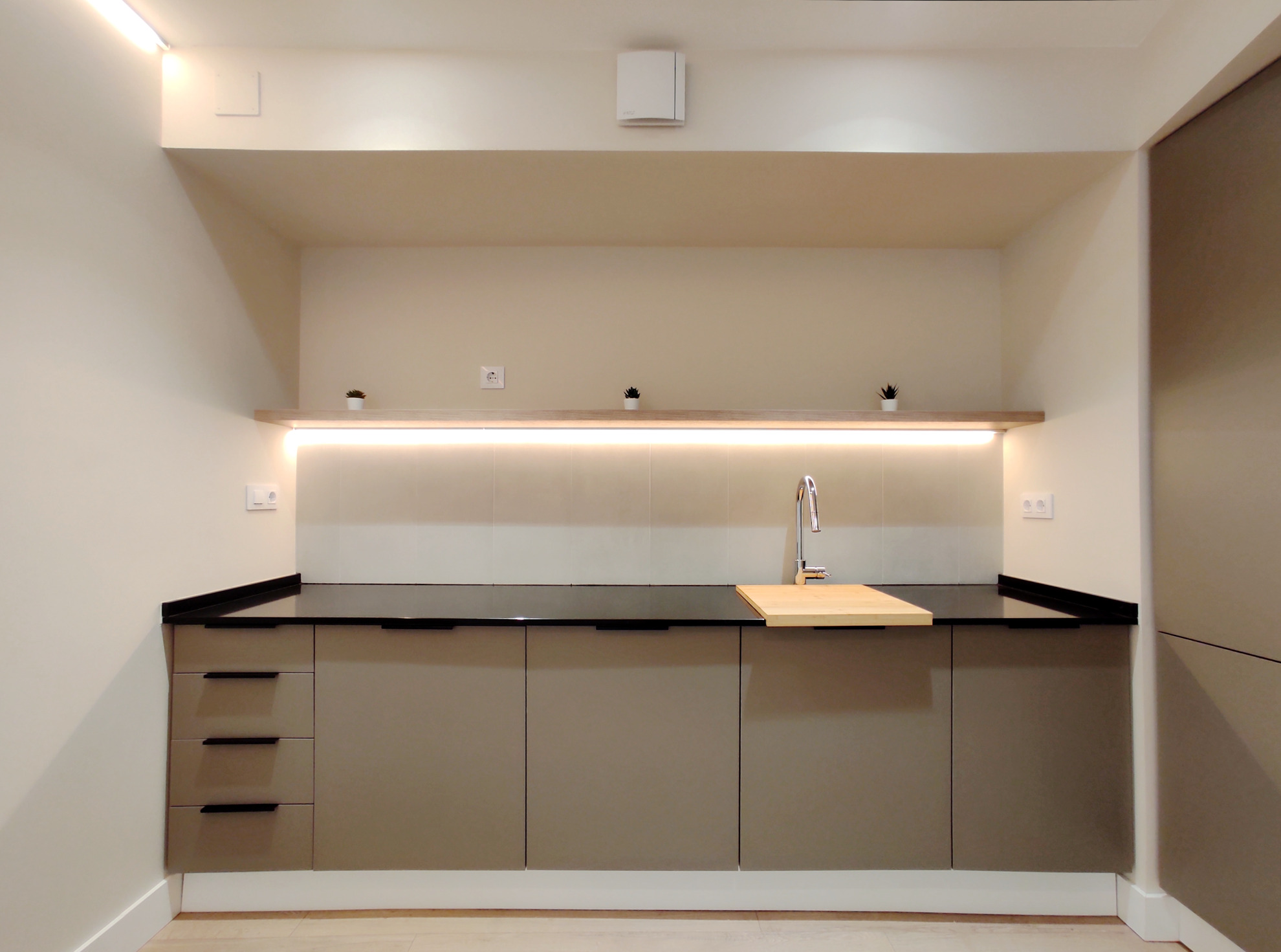 Imagen 6 Piso en venta en Barcelona / Carrer vallirana esquina francoli