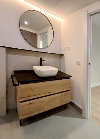 Imagen 10 Inmueble 300767 - Piso en venta en Barcelona / Carrer vallirana esquina francoli