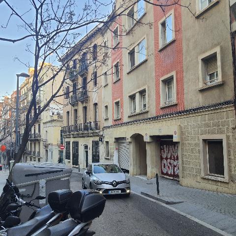 Imagen 4 Inmueble 300916 - Parking Coche en venta en Barcelona / Entre el passatge de gomis y las galerias del bon preu