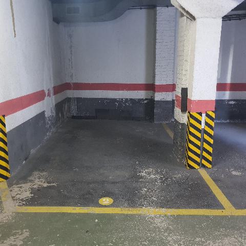 Imagen 1 Inmueble 300916 - Parking Coche en venta en Barcelona / Entre el passatge de gomis y las galerias del bon preu