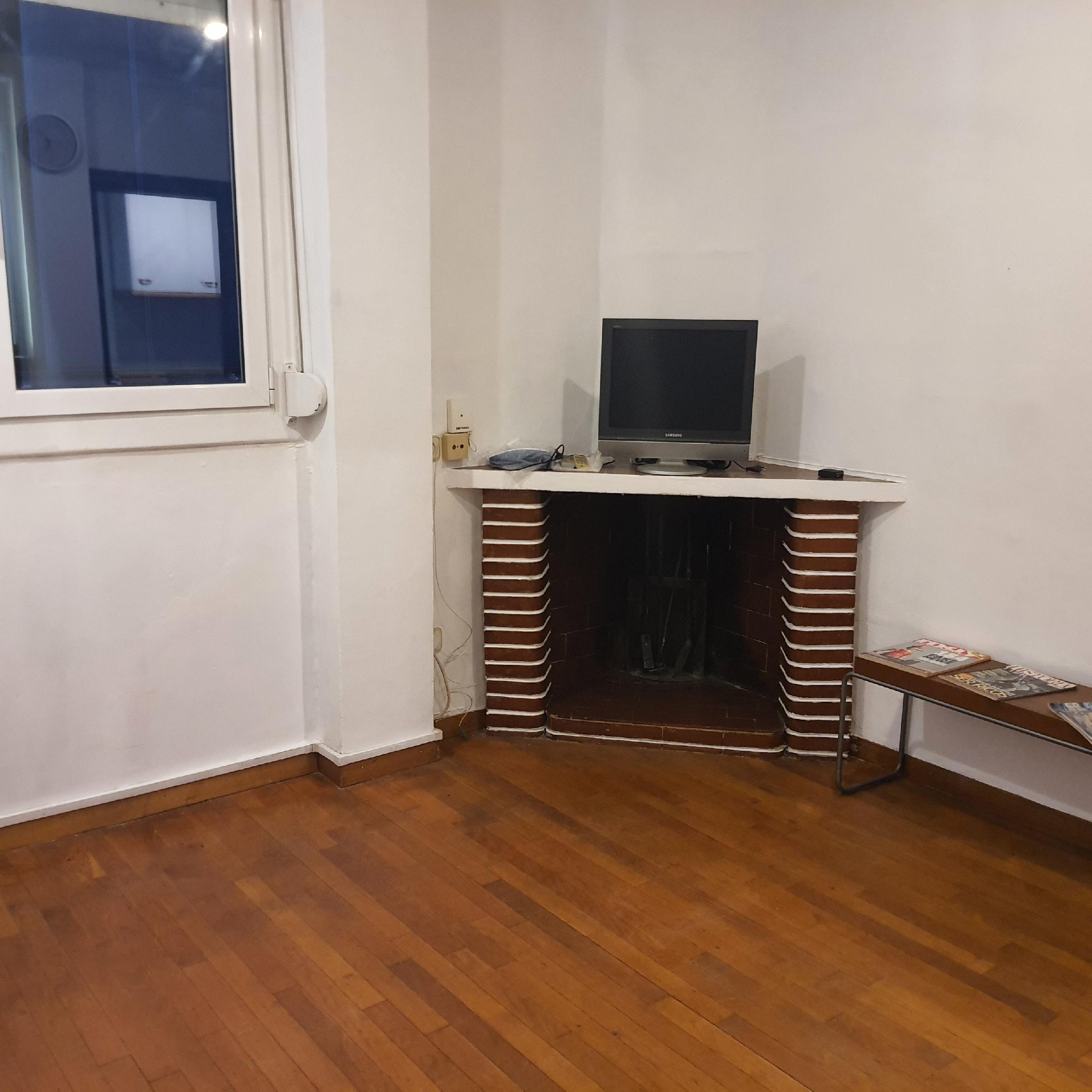 Imagen 2 Piso en venta en Barcelona / Entre rambla del prat y plaza de la llibertat