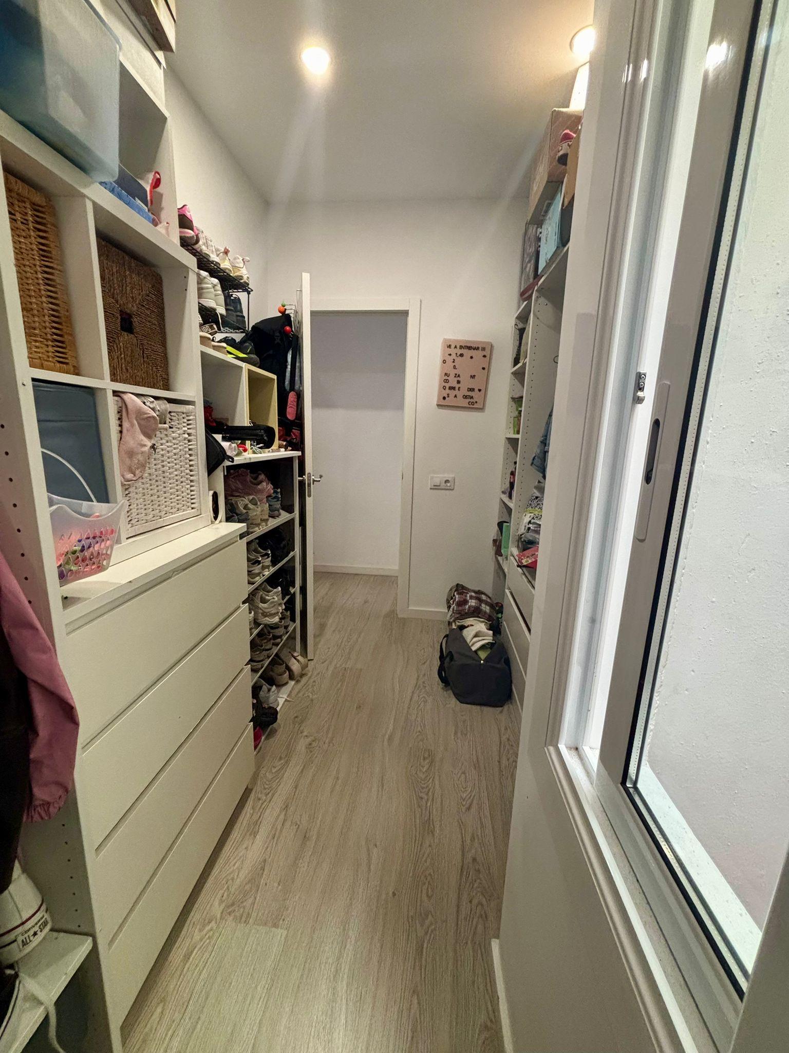 Imagen 8 Piso en venta en Barcelona / Entre Mora la nova i pasage albiell