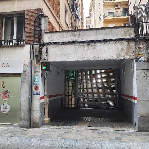 Imagen 3 Inmueble 301706 - Parking Coche en venta en Barcelona / Luca con carrer craywinckel