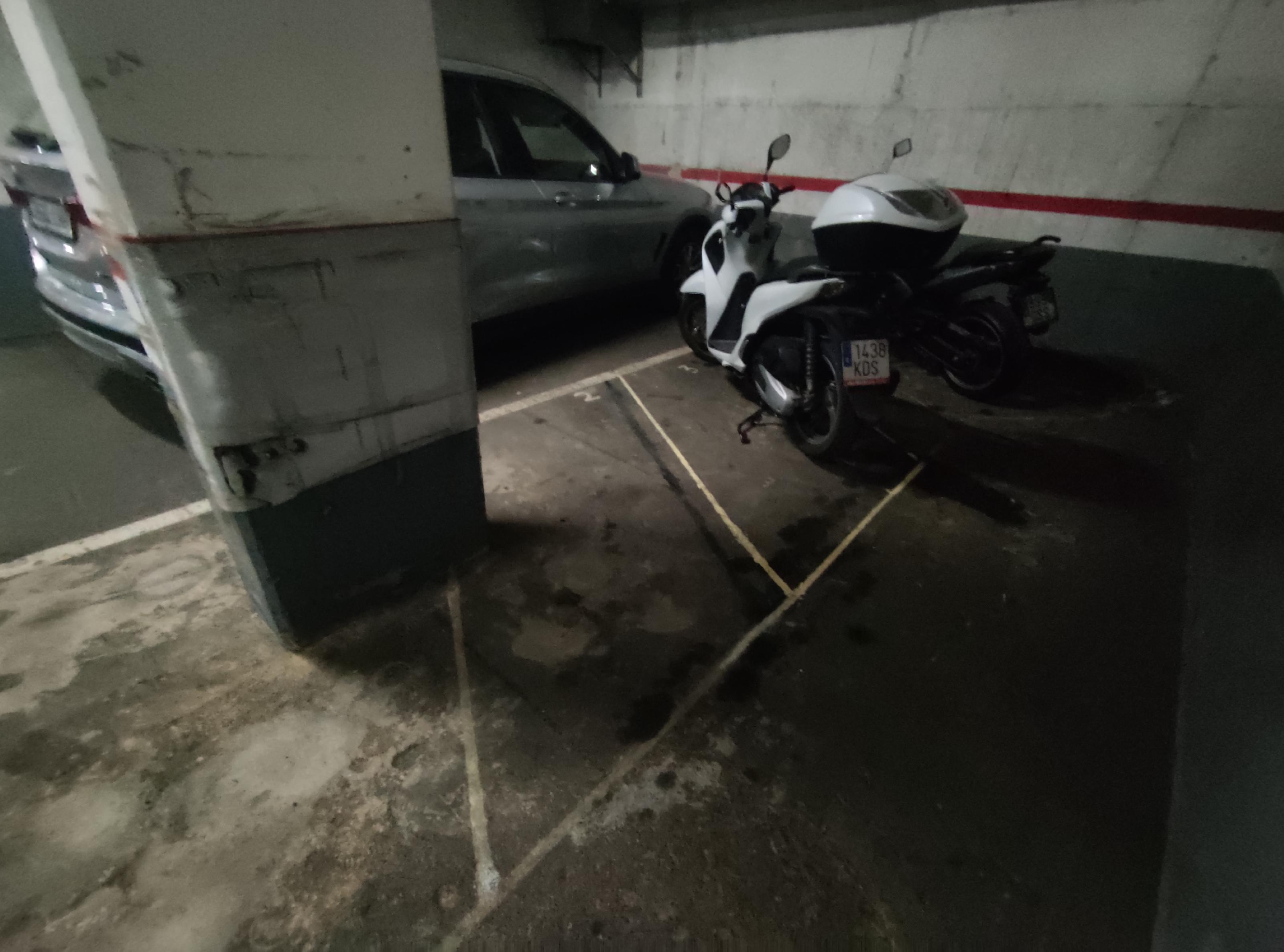 Imagen 3 Parking Moto en alquiler en Sant Cugat Del Vallès / Entradas por valles 94 y Rambla de Cel...