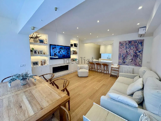 Imagen 3 Inmueble 303847 - Piso en venta en Barcelona / A metros de Plaza Alfonso Comin
