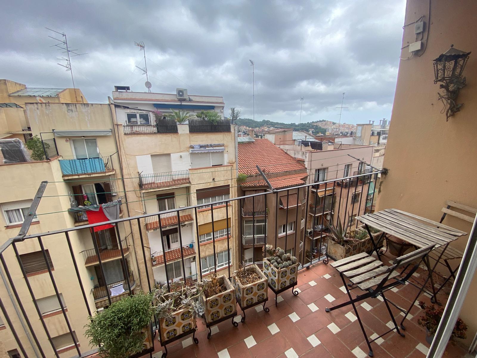 Imagen 2 Piso en venta en Barcelona / A metros de Plaza Alfonso Comin