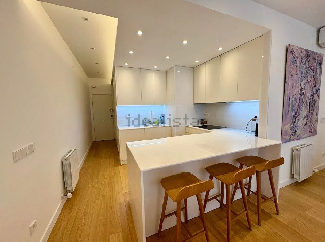 Imagen 2 Inmueble 303847 - Piso en venta en Barcelona / A metros de Plaza Alfonso Comin