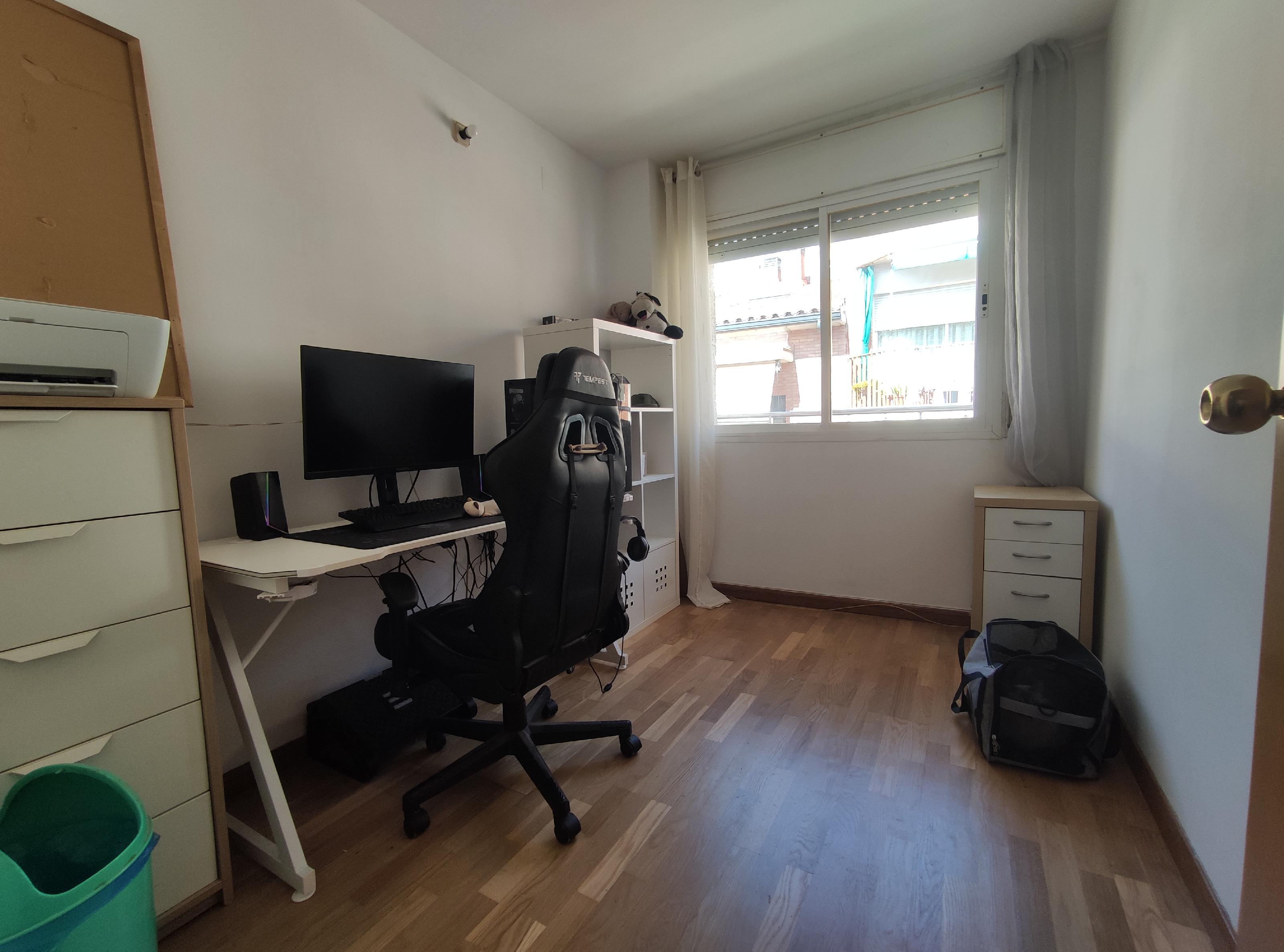 Imagen 9 Dúplex en venta en Sant Cugat Del Vallès / Entre dos Arterias importantes, a metros del Mo...