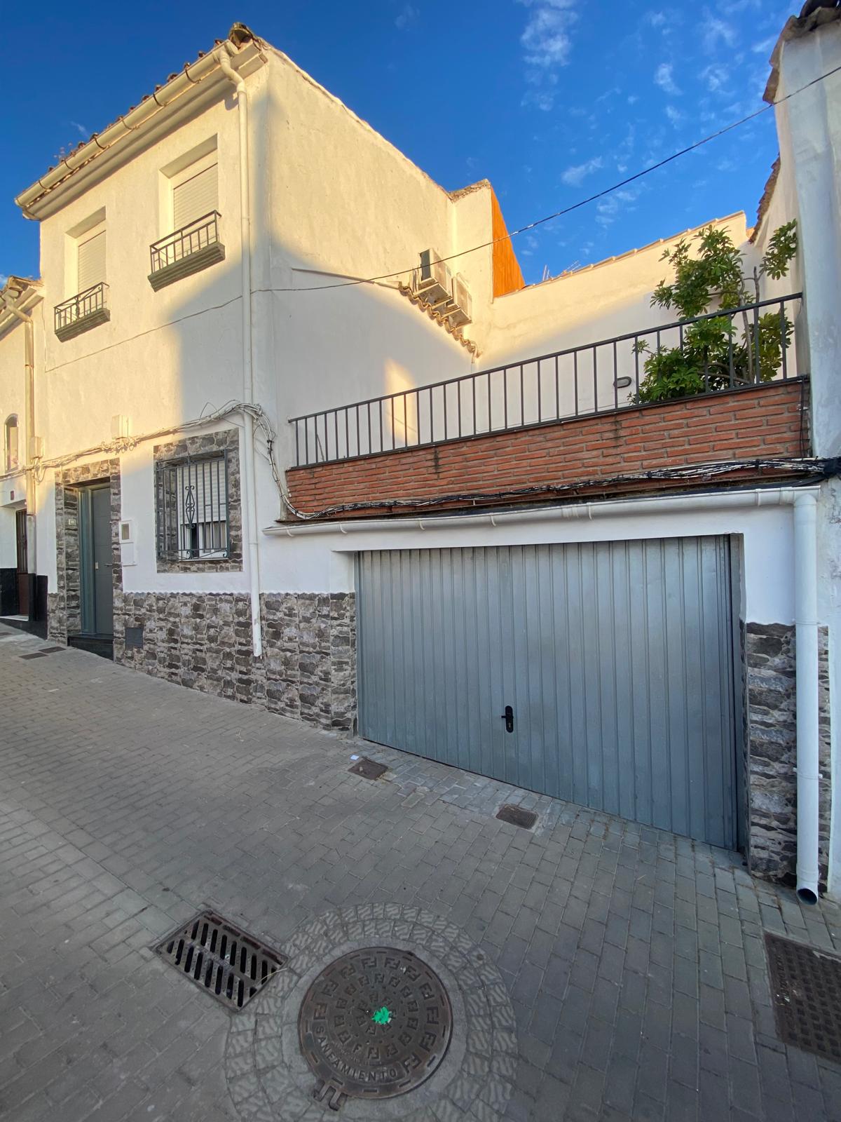 Imagen 13 Casa Adosada en venta en Rus / Casa situada al lado del la plaza de  Rus