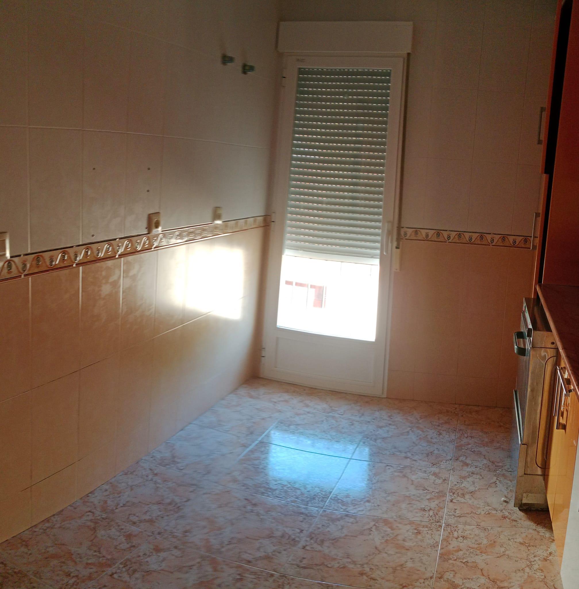 Imagen 5 Apartamento en alquiler en Baeza / A muy pocos metros de la plaza de Costitución 