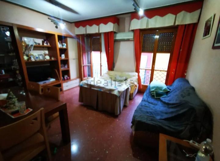 Imagen 1 Apartamento en venta en Jaén / Cerca de la Plaza Santiago. y de la Escuela de Arte.