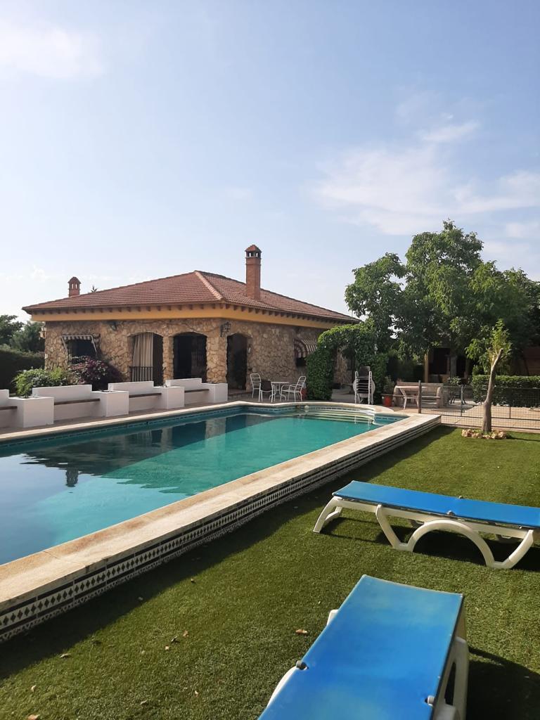 Imagen 1 Casa Aislada en venta en Baeza / En carretera a la Yedra desde Baeza