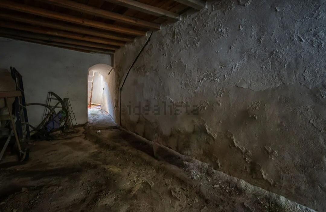 Imagen 3 Casa Adosada en venta en Guadix / En el barrio de Santa Ana. Cerca de la iglesia.