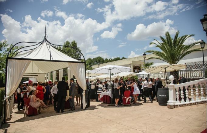 Imagen 2 Local Comercial en venta en Baeza / En el Puente del Obispo a 9.8ks de Baeza