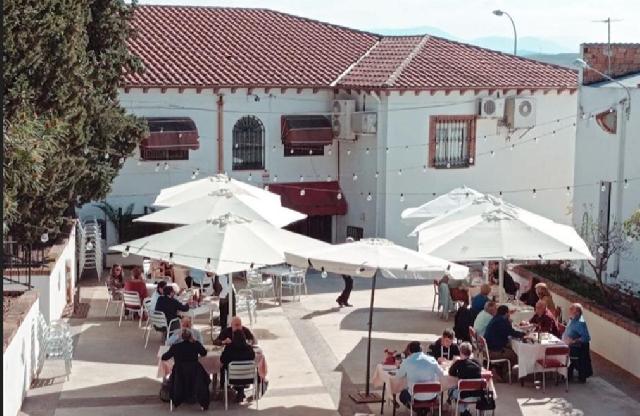 Imagen 1 Inmueble 303785 - Local Comercial en venta en Baeza / Bar restaurante accesible des de la carretera de Jaén.
