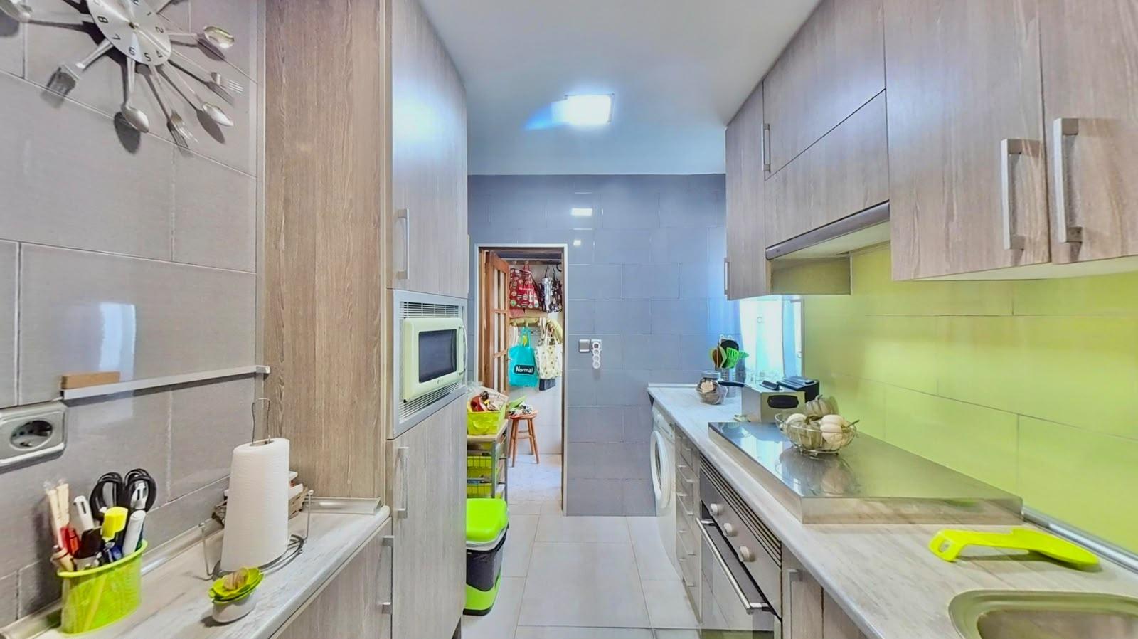 Imagen 2 Apartamento en venta en Alcorcón / Al lado del Mercadona de la c/ Los Cantos