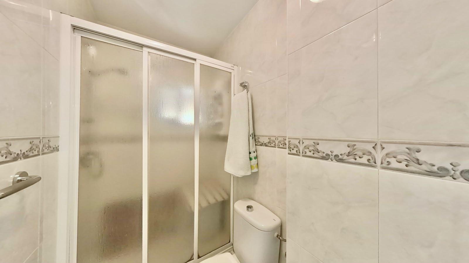 Imagen 15 Apartamento en venta en Madrid / A pocos minutos del Parque el Paraíso