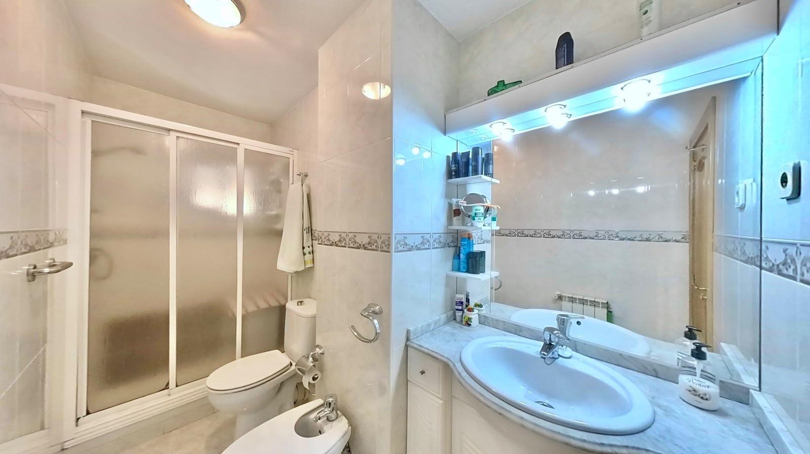Imagen 13 Apartamento en venta en Madrid / A pocos minutos del Parque el Paraíso