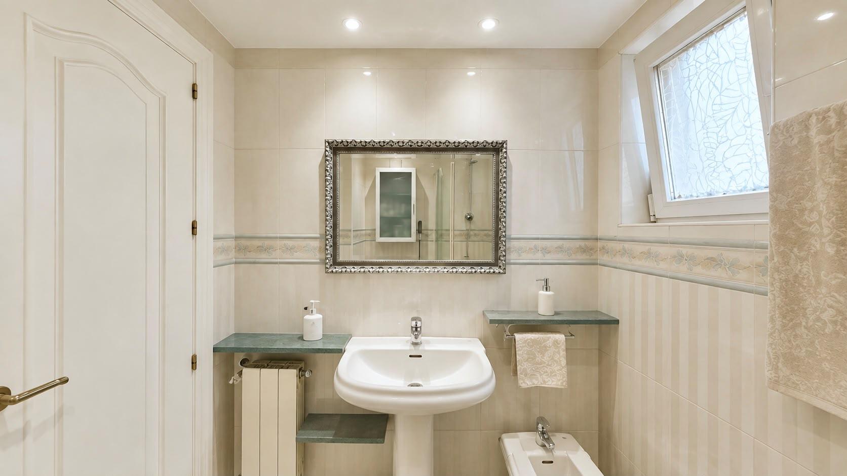 Imagen 18 Apartamento en venta en Madrid / Al lado del Real Canoe.