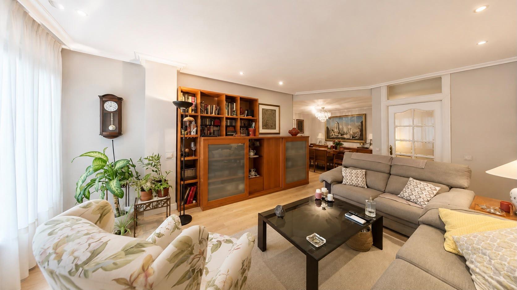 Imagen 3 Apartamento en venta en Madrid / Al lado del Real Canoe.