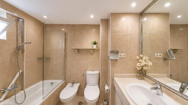 Imagen 12 Inmueble 305376 - Apartamento en venta en Madrid / Al lado del Real Canoe.