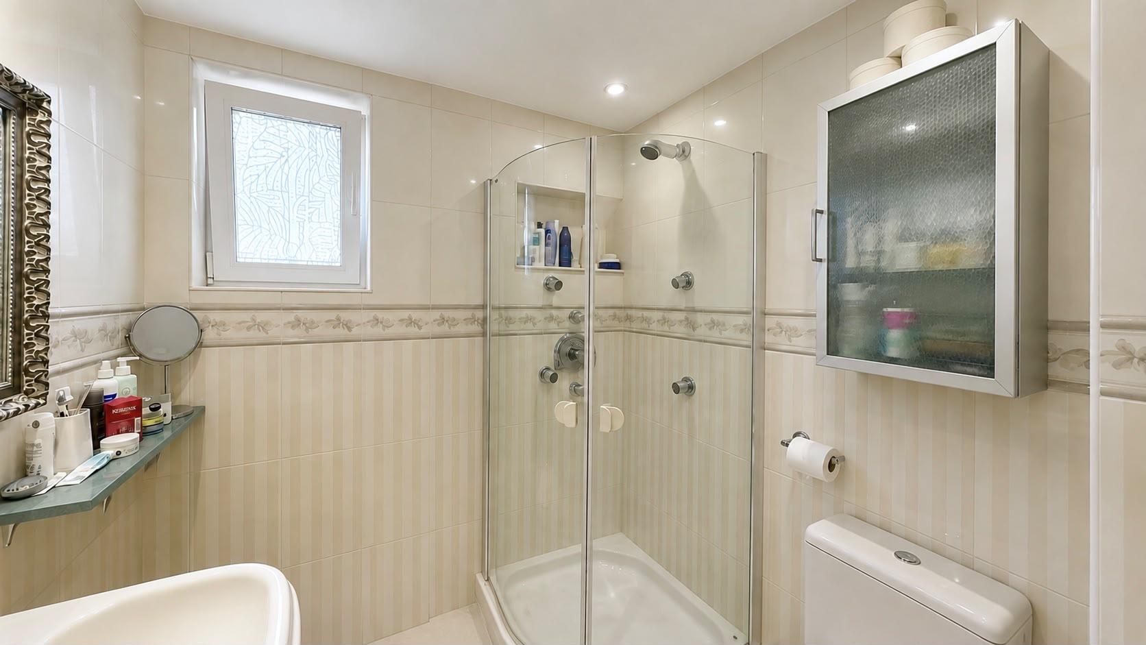 Imagen 20 Apartamento en venta en Madrid / Al lado del Real Canoe.