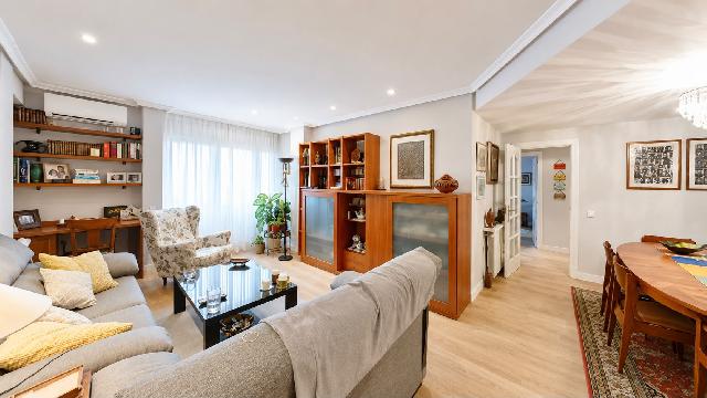 Imagen 2 Inmueble 305376 - Apartamento en venta en Madrid / Al lado del Real Canoe.