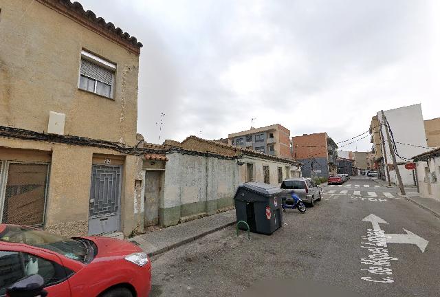 Imagen 2 Inmueble 305616 - Solar Urbano en venta en Zaragoza / Al sur del barrio de Miralbueno.