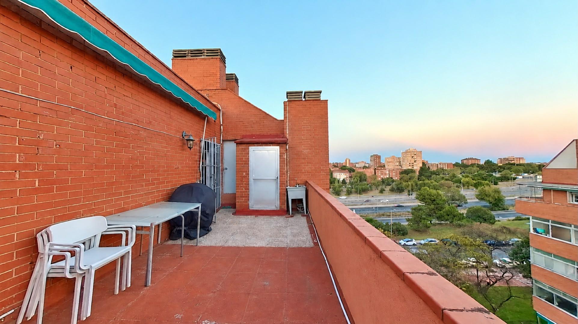 Imagen 34 Ático en venta en Madrid / Cerca del colegio Santo Domingo
