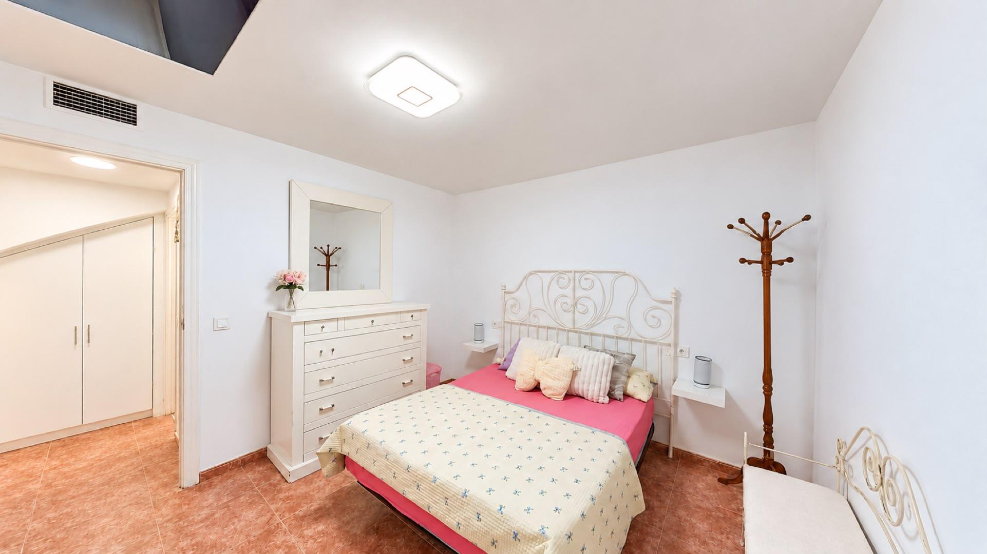 Imagen 19 Ático en venta en Madrid / Cerca del colegio Santo Domingo