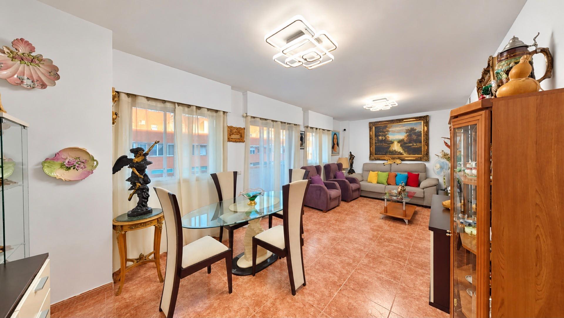 Imagen 1 Ático en venta en Madrid / Cerca del colegio Santo Domingo