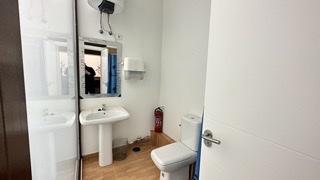 Imagen 15 Local Comercial en alquiler en Villaviciosa De Odón / Local de 50m2 equipado en Complejo o...