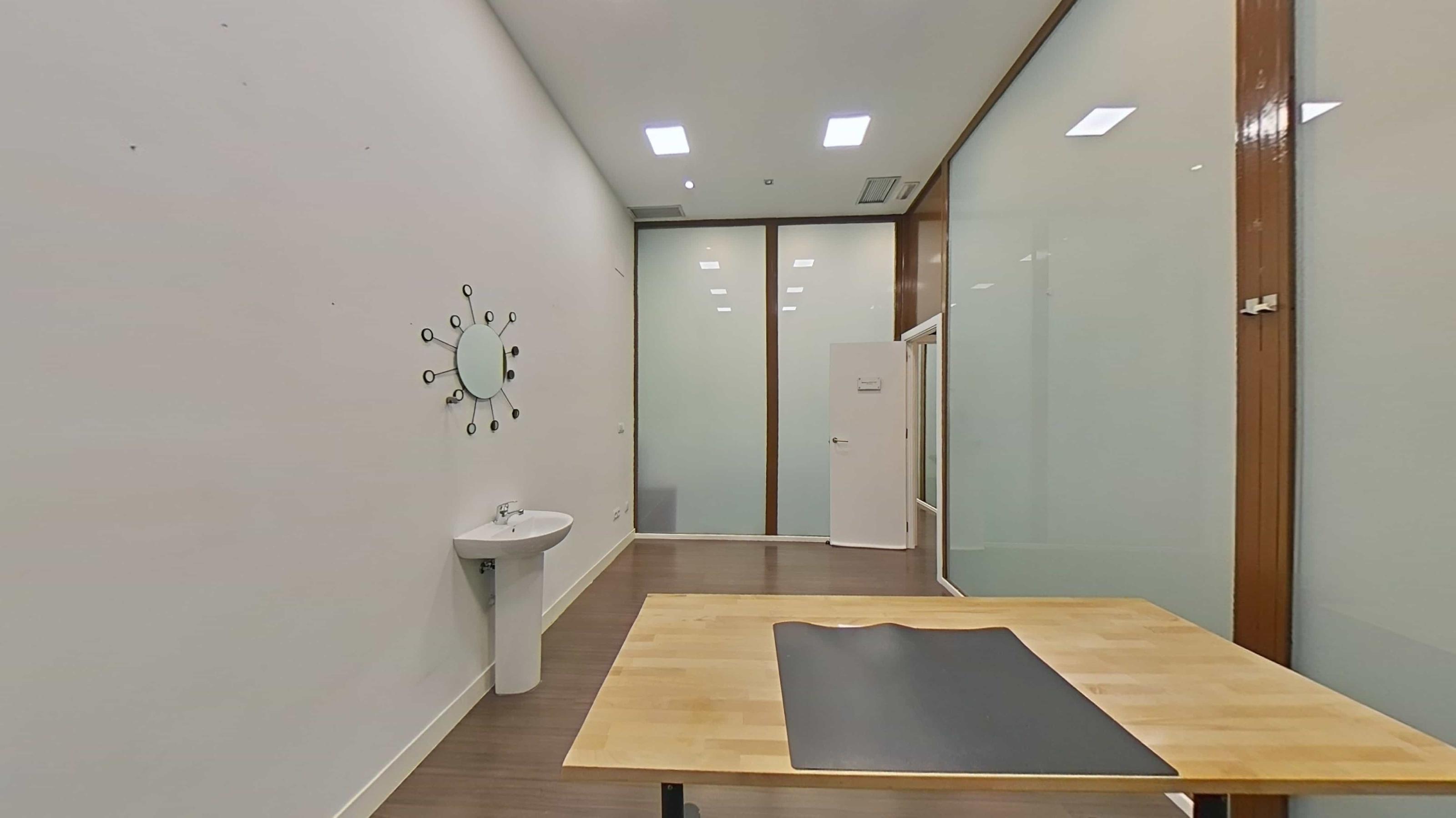 Imagen 13 Local Comercial en alquiler en Villaviciosa De Odón / Local de 50m2 equipado en Complejo o...