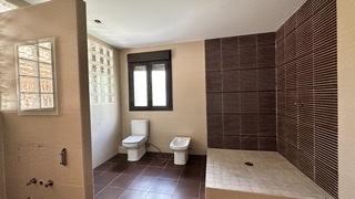Imagen 27 Casa Aislada en venta en Carranque / Chalet independiente 590m2- 4hab-4baños-piscina-garaje