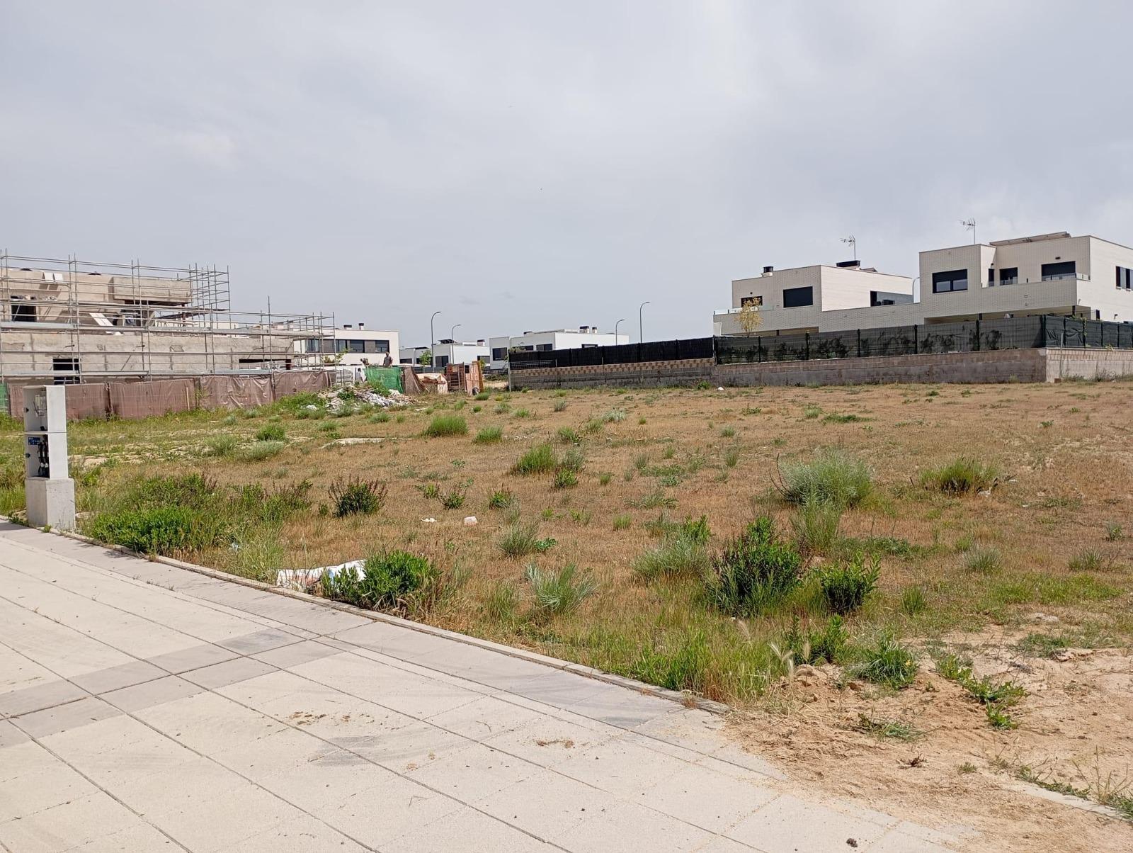 Imagen 4 Solar Urbano en venta en Villaviciosa De Odón / Parcela de 525 m2 - plana Monte de la Villa