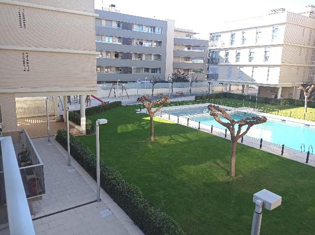 Imagen 12 Inmueble 277720 - Piso en venta en Cuarte De Huerva / Fantástico piso con terraza con vistas a piscina.
