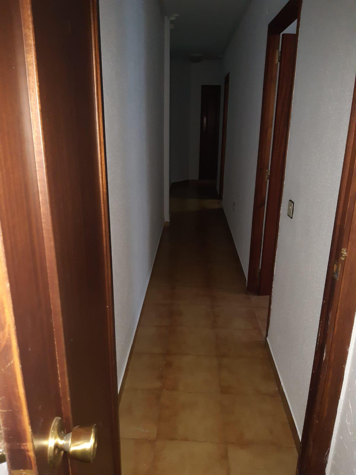 Imagen 6 Piso en alquiler en Cáceres / Calle camino llano, centro de la ciudad.