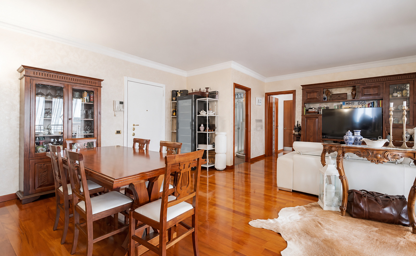 Imagen 2 Piso en venta en Barcelona / En Calle Rogent con Mallorca, metro de Clot