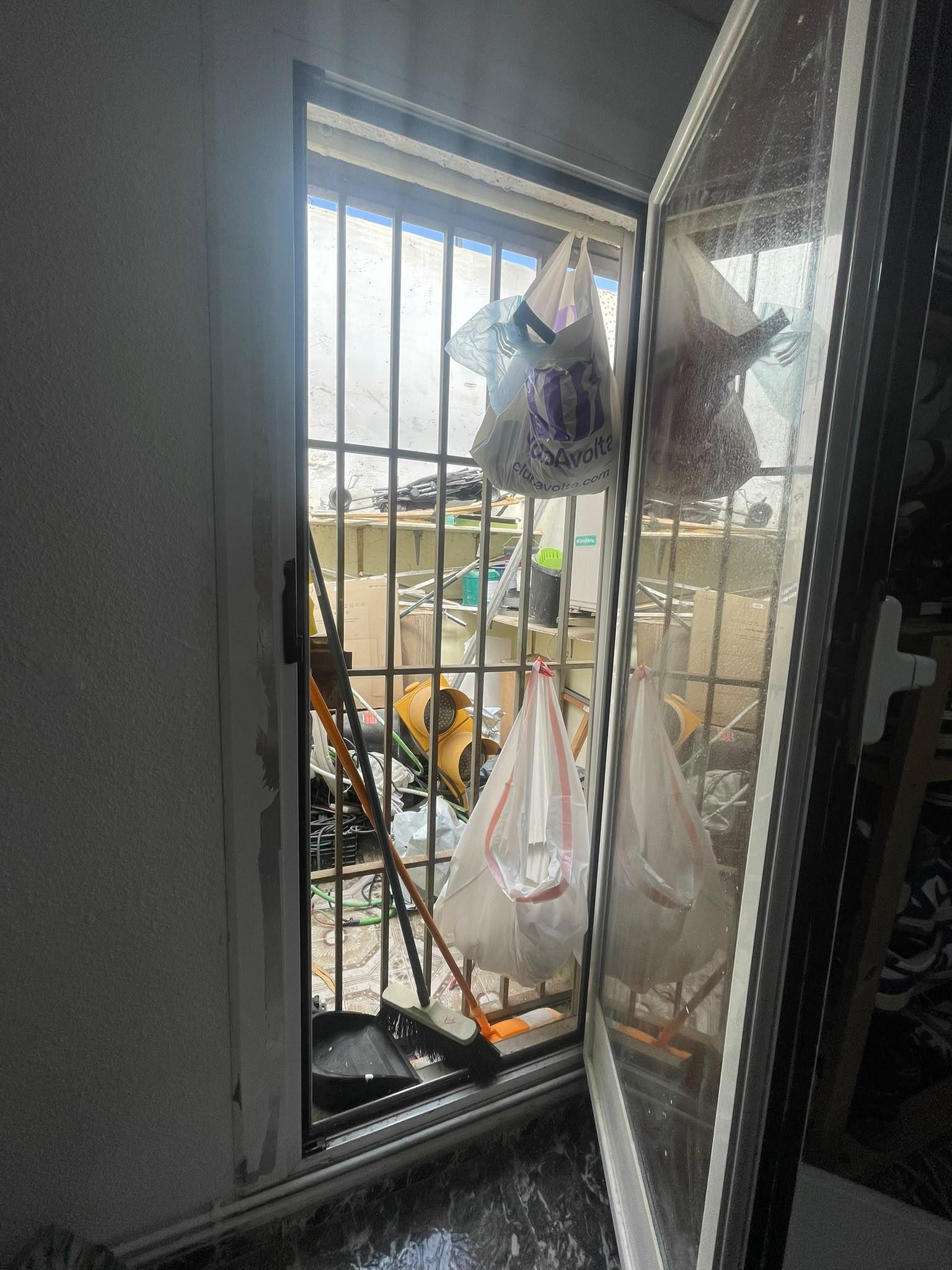 Imagen 10 Piso en venta en Barcelona / Muy cerca del matro de Roquetes