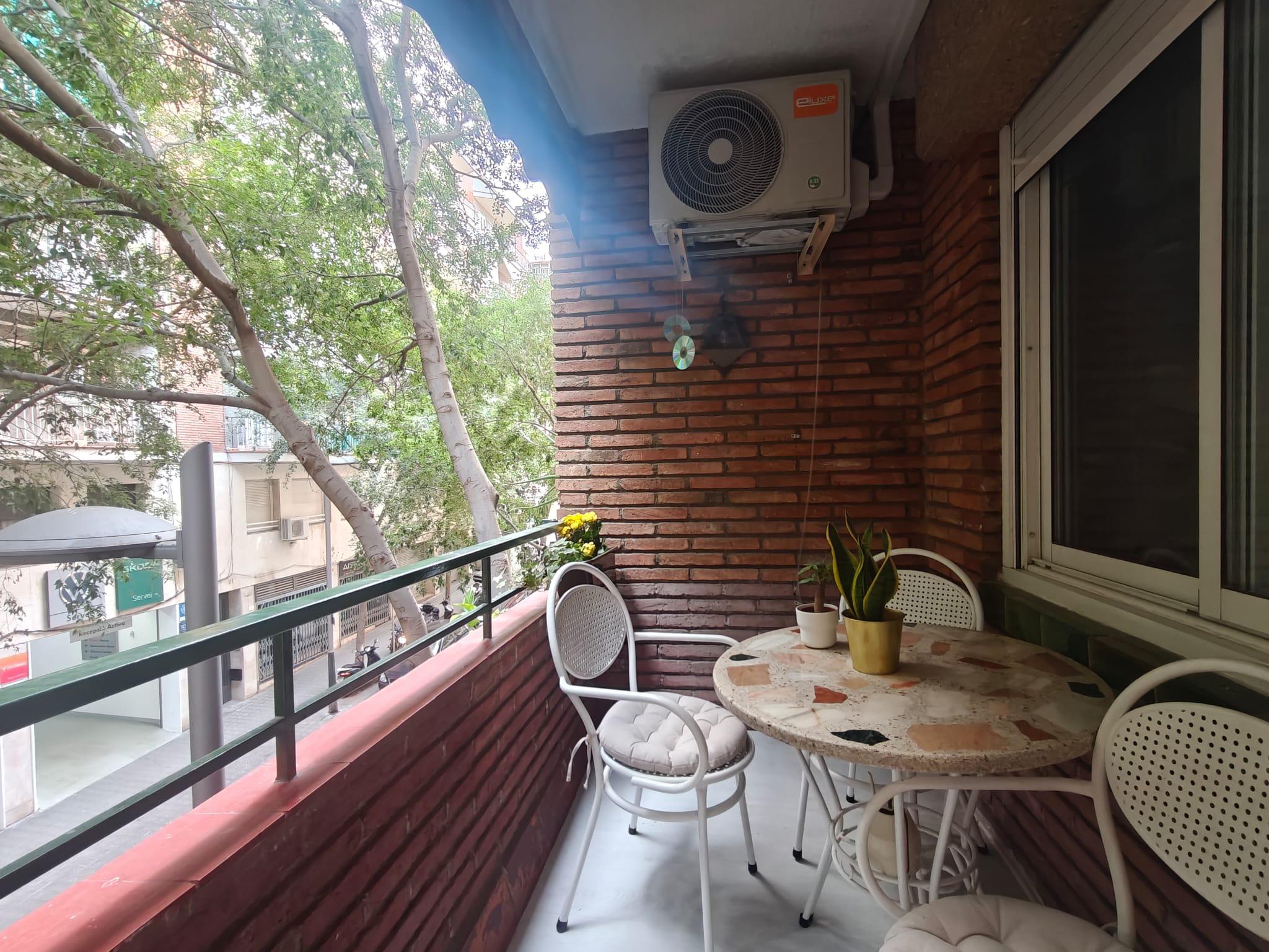 Imagen 20 Piso en venta en Barcelona / A minutos de la Estación de Sants y L´Illa Diagonal