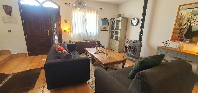 Imagen 8 Inmueble 302541 - Casa Adosada en venta en Hellín / Barrio Prtidores Isso, Casas Nuevas