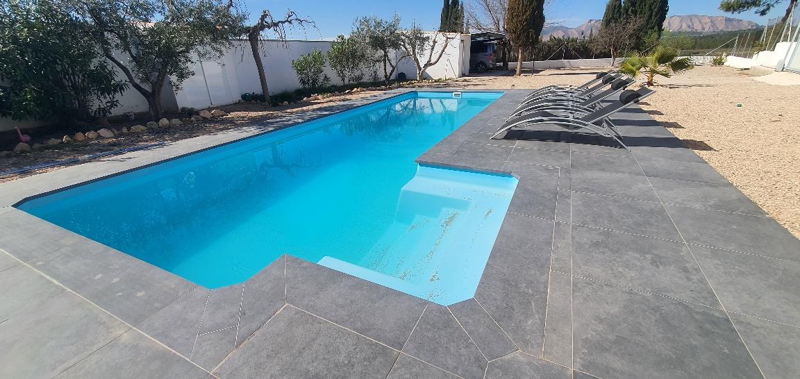 Imagen 4 Casa Adosada en venta en Hellín / Barrio Prtidores Isso, Casas Nuevas