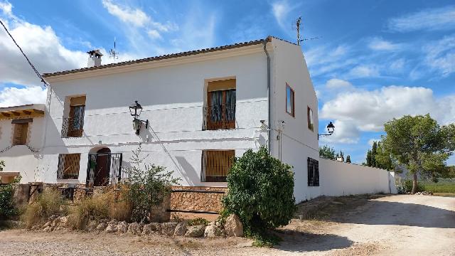 Imagen 2 Inmueble 302541 - Casa Adosada en venta en Hellín / Barrio Prtidores Isso, Casas Nuevas